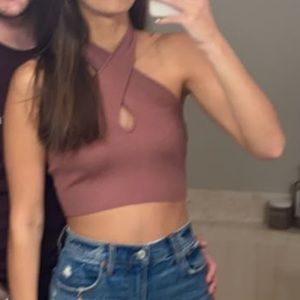 Twist cross tank top